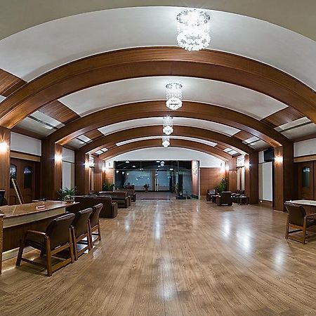 The Grand Regent Hotel Kojambuttúr Kültér fotó