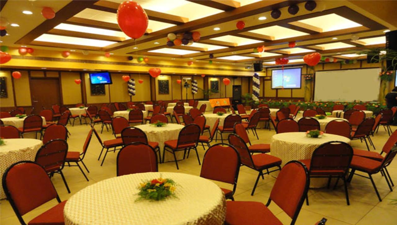 The Grand Regent Hotel Kojambuttúr Kültér fotó